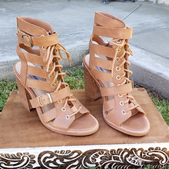 Edgy Cool Steve Madden Caged Sandals - Picture 2 of 8